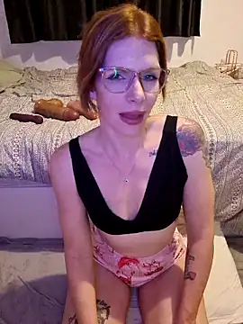 RedheadBeautt online show from November 8, 1:10 am