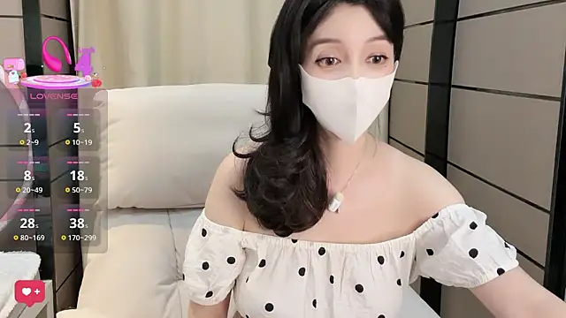  Ling Ling online show from October 8, 1:37 pm