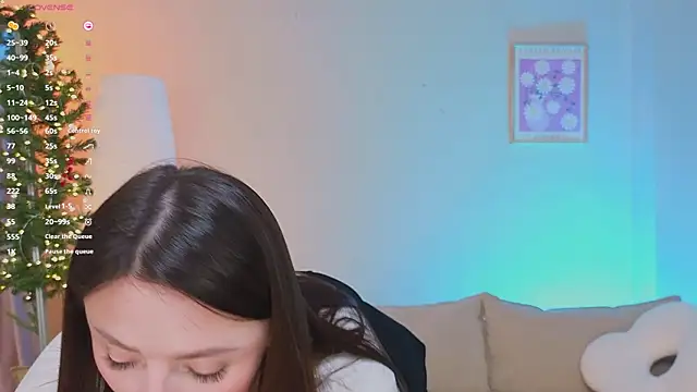 OliviaKis  online show from December 19, 7:44 am