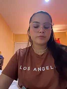 amberbakee online show from November 12, 2:37 pm