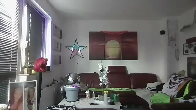 EastCoastGirl88 online show from January 19, 11:28 am