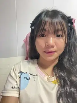 Emlyly-18 online show from September 23, 12:36 pm