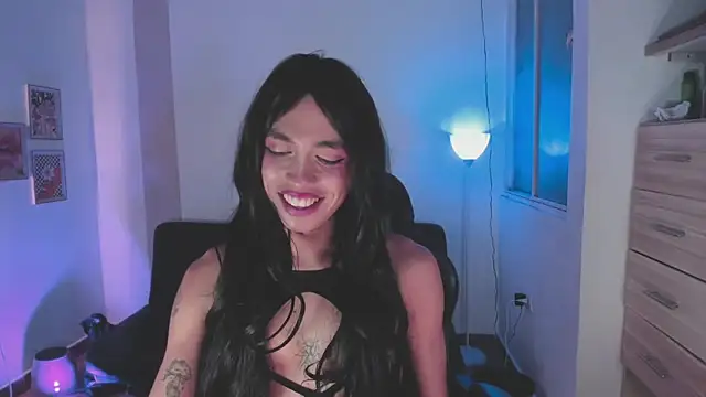 Nikkita Dragon online show from November 22, 2:58 am