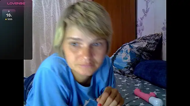 SaraSnow  online show from September 15, 6:04 pm