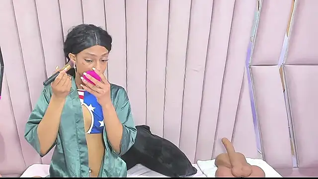 Lea Sweetly online show from November 20, 1:23 pm