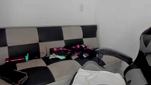 GwenHazel online show from September 22, 8:18 pm