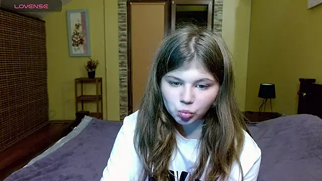 Lilly Jess online show from September 30, 6:35 pm