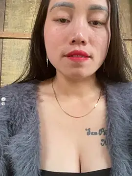 chipp-bong online show from February 18, 1:59 am