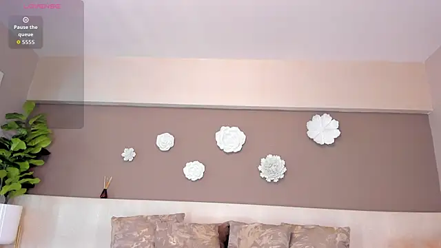 VictoriaShelby online show from October 8, 11:58 am