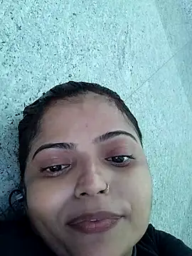 Hot-Pooja25 online show from September 23, 6:11 am