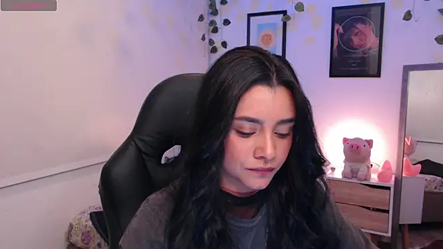 MarilynWhite  online show from October 9, 1:21 am