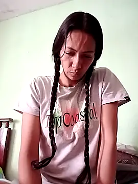 Mariam Lopez   online show from April 22, 6:27 pm