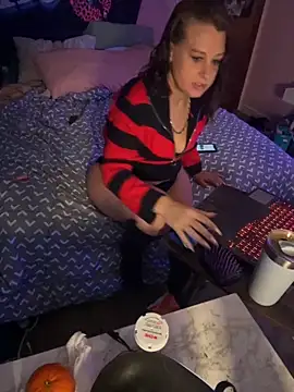 shortywidaphatty online show from October 13, 11:13 am