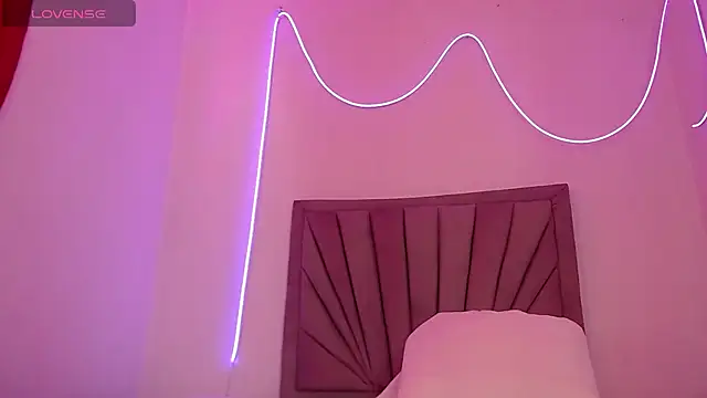 Fiorela 1 online show from April 14, 11:54 am