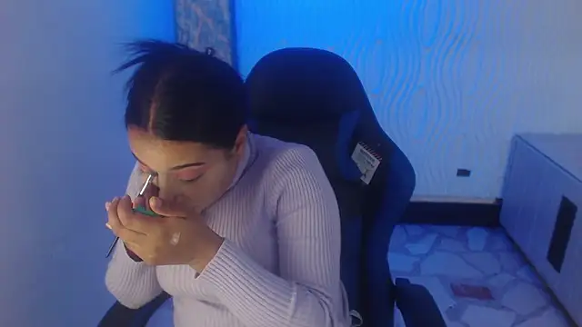 susan mooree online show from February 11, 8:32 pm