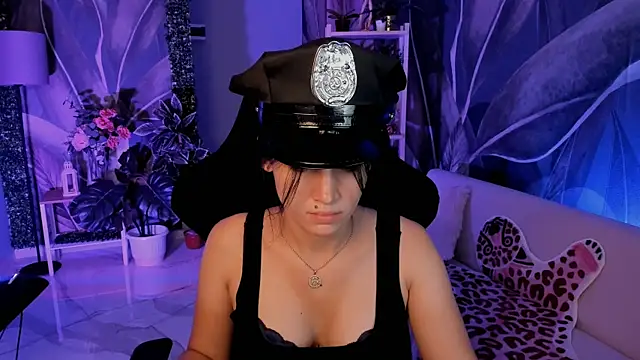 MonicaFarmer online show from September 19, 9:36 pm