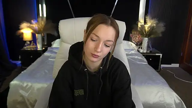 FoxyMayy online show from November 25, 2:19 pm