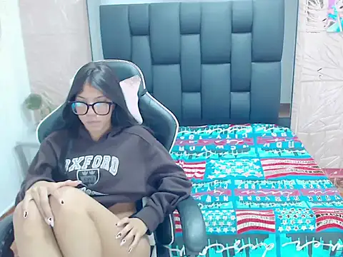 Tinita  online show from September 25, 2:16 pm