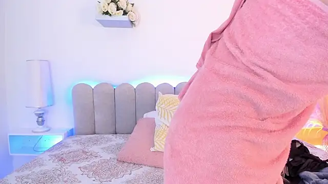 Ridwana  online show from November 12, 2:04 pm