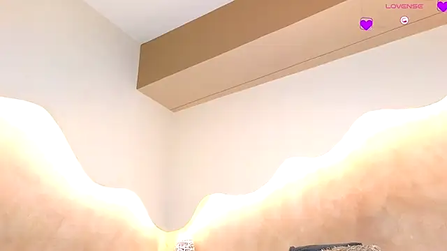 Kloee 12 online show from November 12, 7:34 pm