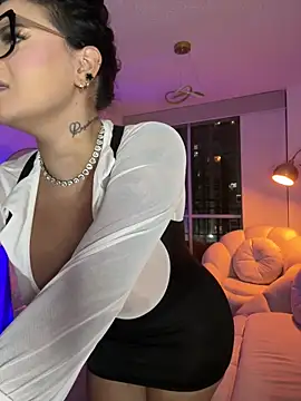 GabyMejiaa online show from April 4, 3:49 am