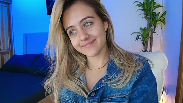 MaryMoon  online show from October 14, 1:19 am