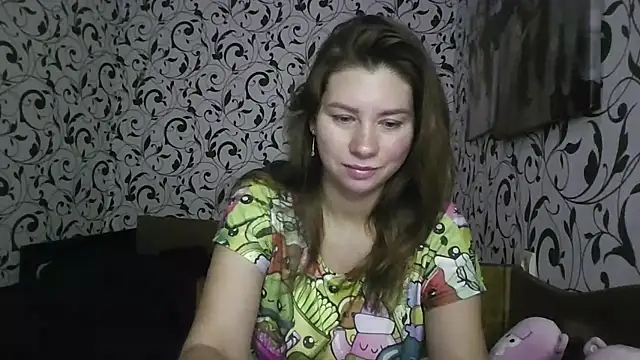 YourEmilie online show from September 17, 8:18 pm