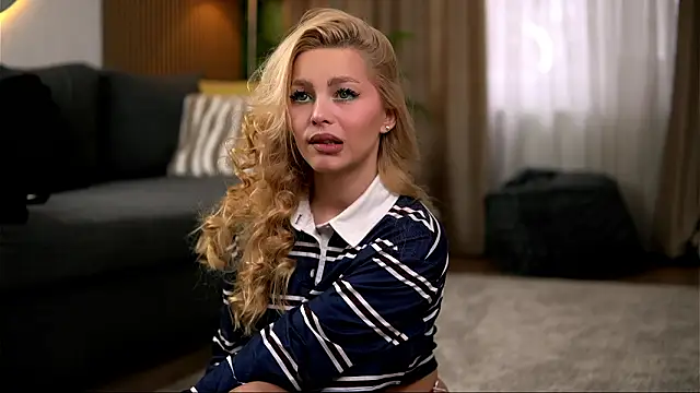 WhitneyAndrews online show from March 27, 5:20 am