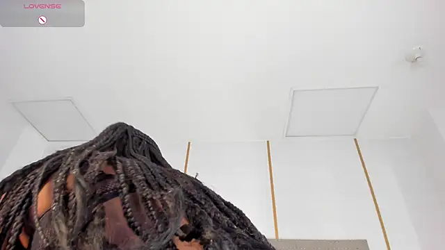 DakotaWangi online show from December 15, 4:18 am