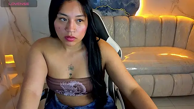 Charlotte Tx online show from September 28, 2:00 pm