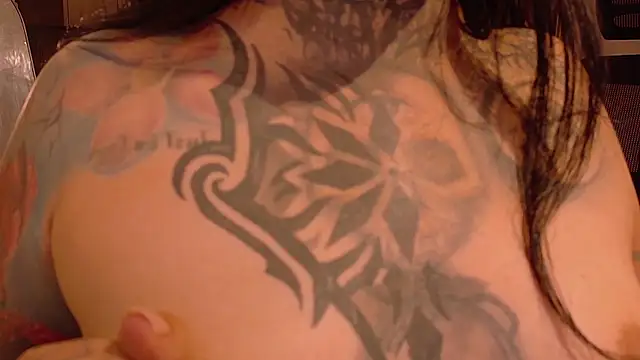 Unatatuada online show from November 6, 11:21 pm