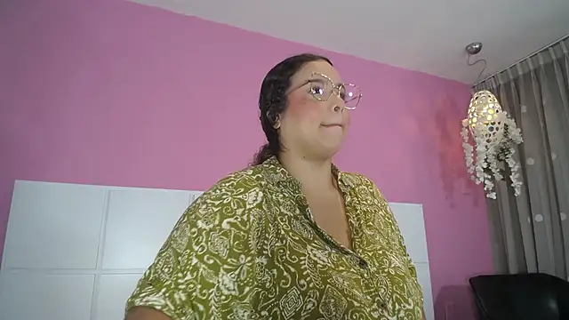 Aliciabloom online show from September 24, 12:37 pm