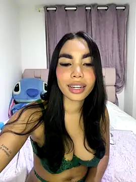 karolaalcendra online show from November 6, 4:40 am