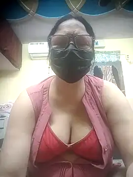 thehotlady online show from April 7, 6:04 am