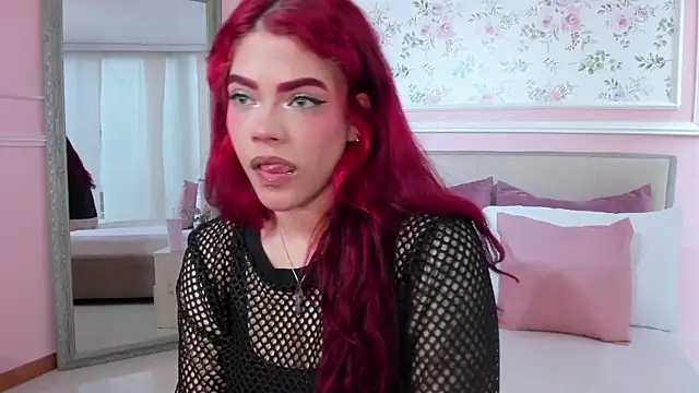 miss velvett online show from September 23, 11:30 am