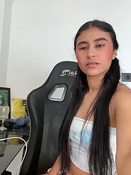 Isabella Montoya online show from September 26, 2:25 pm