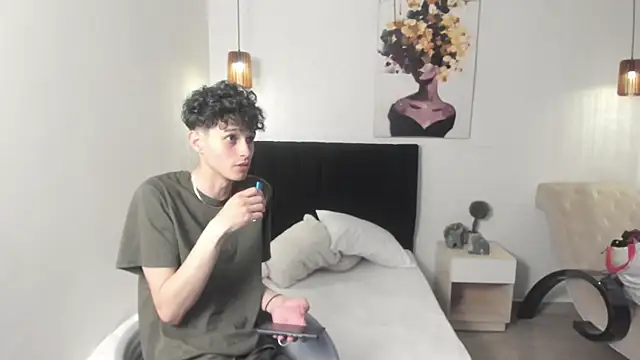  ruby red online show from September 26, 3:59 am