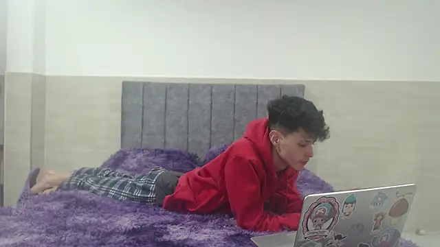  ruby red online show from November 24, 7:16 pm