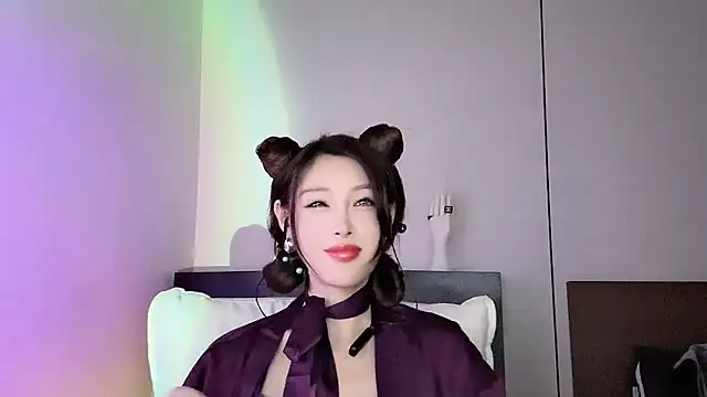 QiaoHui online show from October 18, 12:30 pm