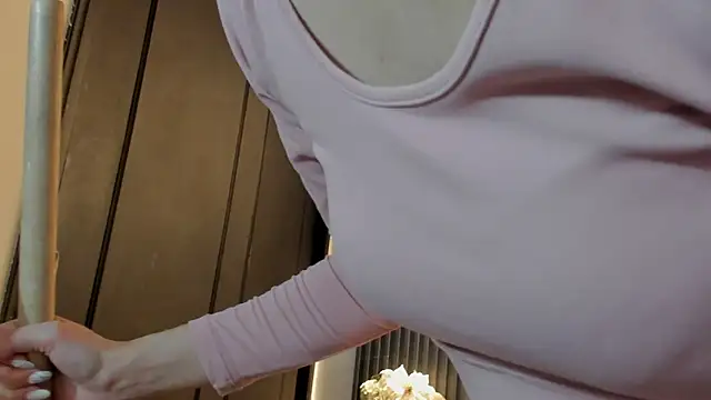 joselin rouse online show from March 30, 12:38 pm