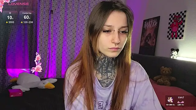 LilithPoison online show from October 8, 6:01 pm