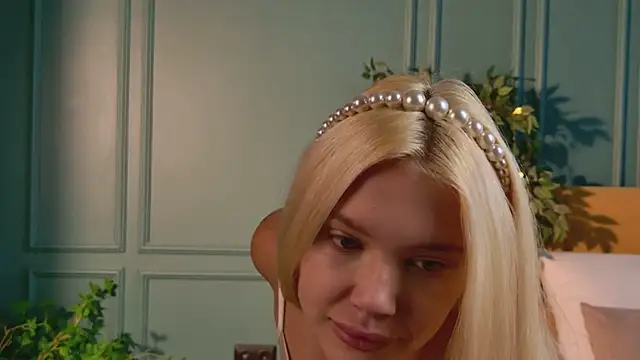 logic 404 online show from September 24, 7:40 am