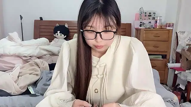 Akong11 online show from November 28, 6:27 am