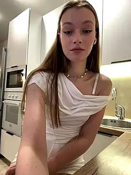 FriendlyFire 18 online show from October 16, 6:54 pm