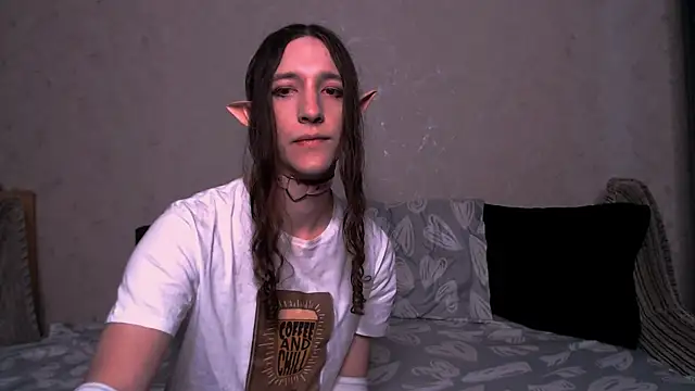 SilverMuse  online show from October 24, 6:09 am