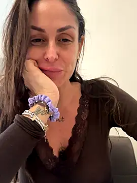 ainaht online show from December 15, 2:22 pm