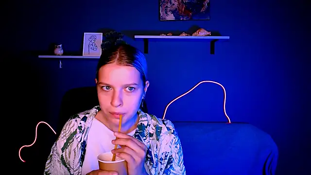 kaela spell  online show from October 12, 8:50 am