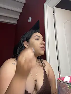 krisstenSantos online show from October 13, 1:25 pm