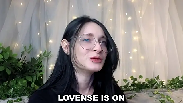 DarcyAspacio online show from February 12, 11:45 am