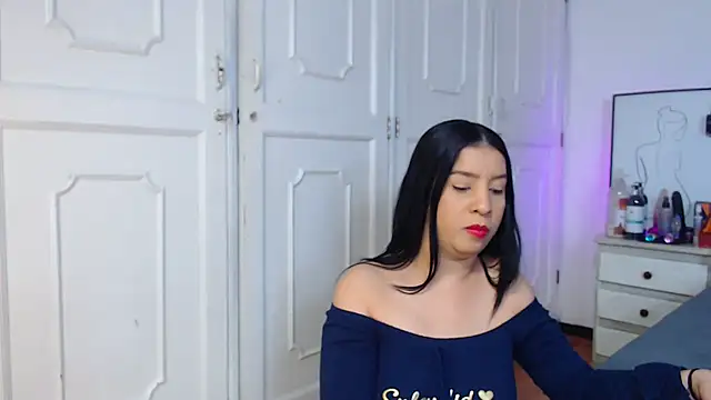 kati jones77 online show from October 6, 8:09 am